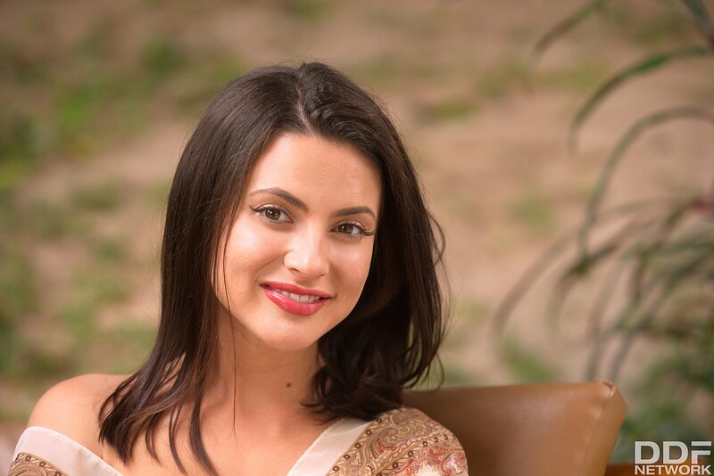 Екатеринка, 24 года, 2 размер груди